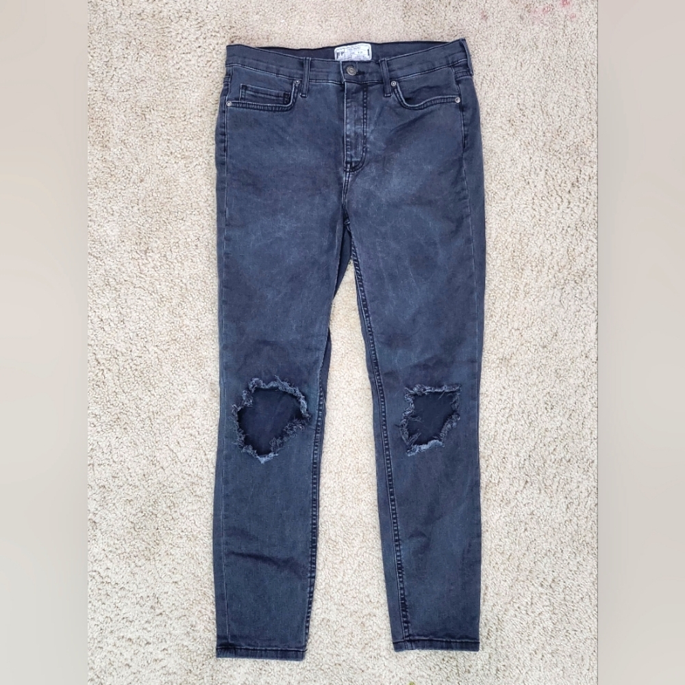 Women's Free People Skinny Distressed Black Denim Pants Size 30 x 27 Stretchy